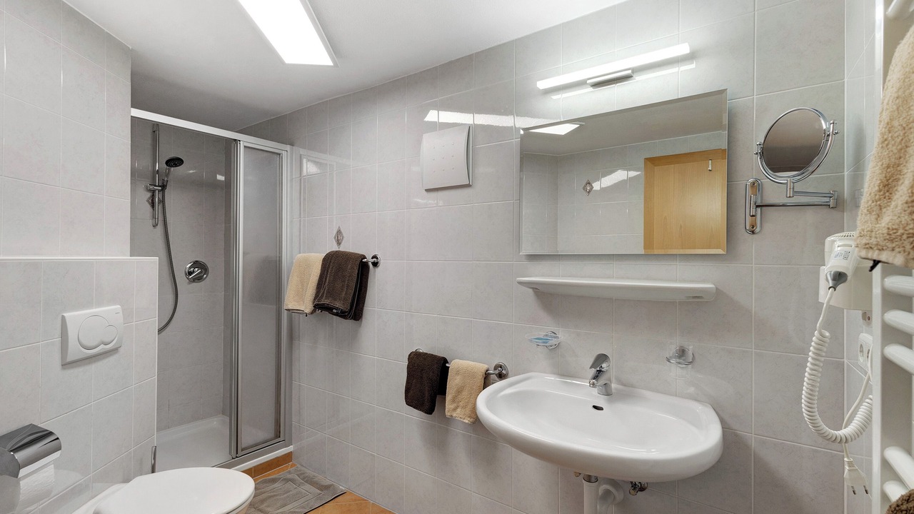 Photo of Bathroom in Racines