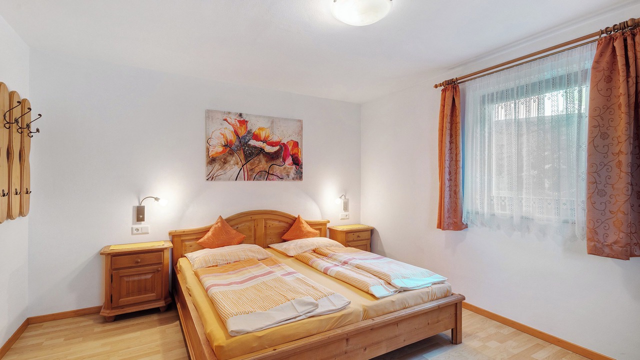 Photo of Bedroom in Racines