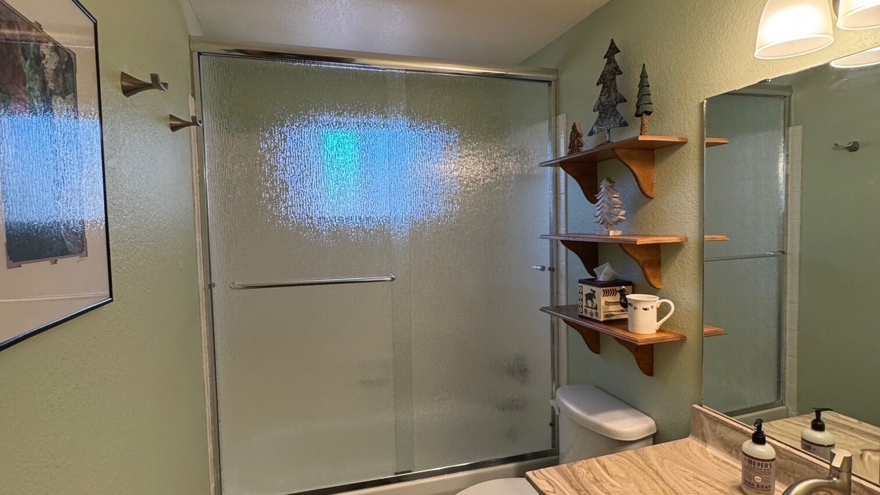 Photo of Bathroom in Pinetop