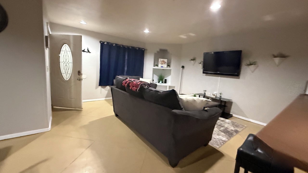 Photo of Livingroom in Drexel Heights