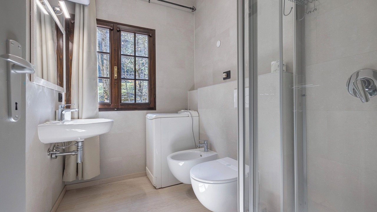 Photo of Bathroom in Val Maria-Pur