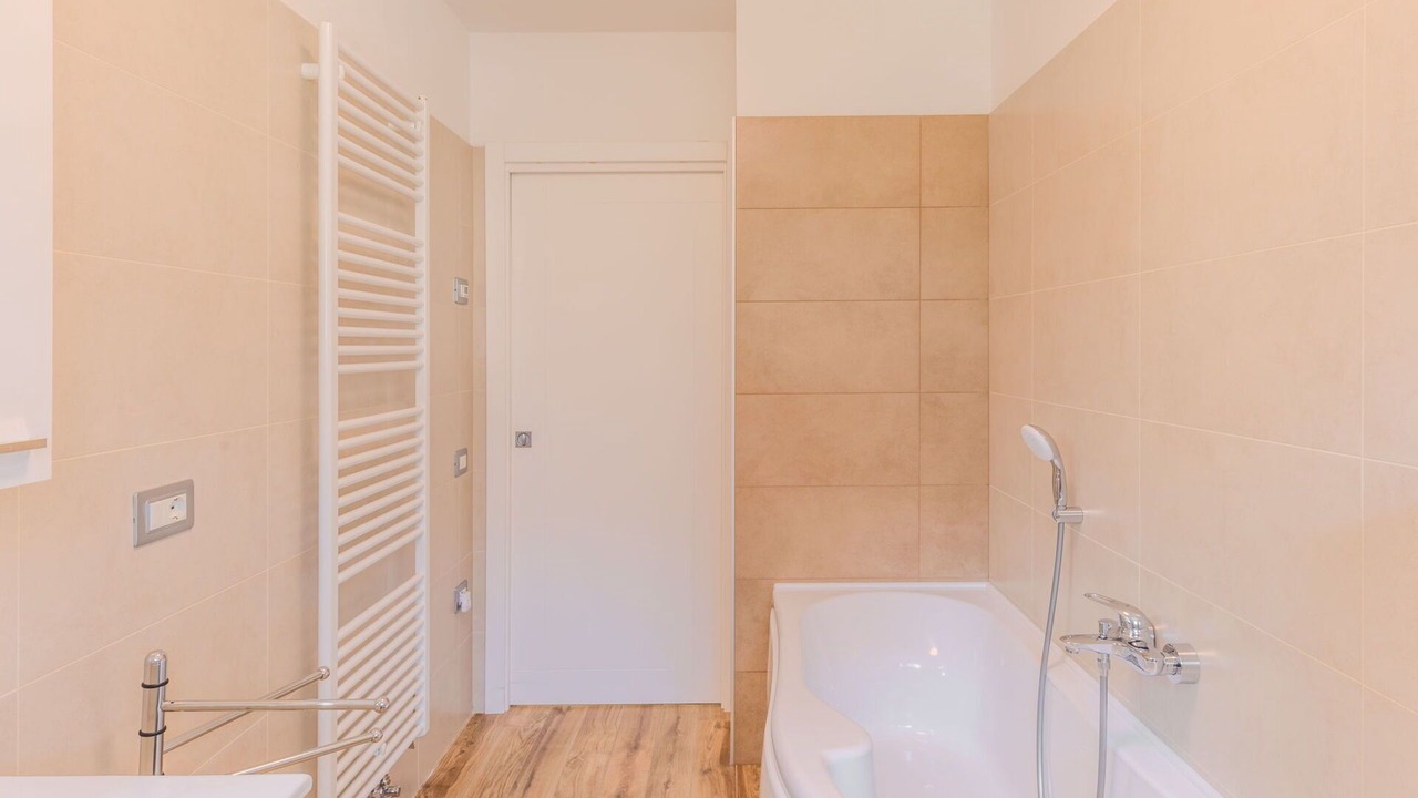 Photo of Bathroom in Dro