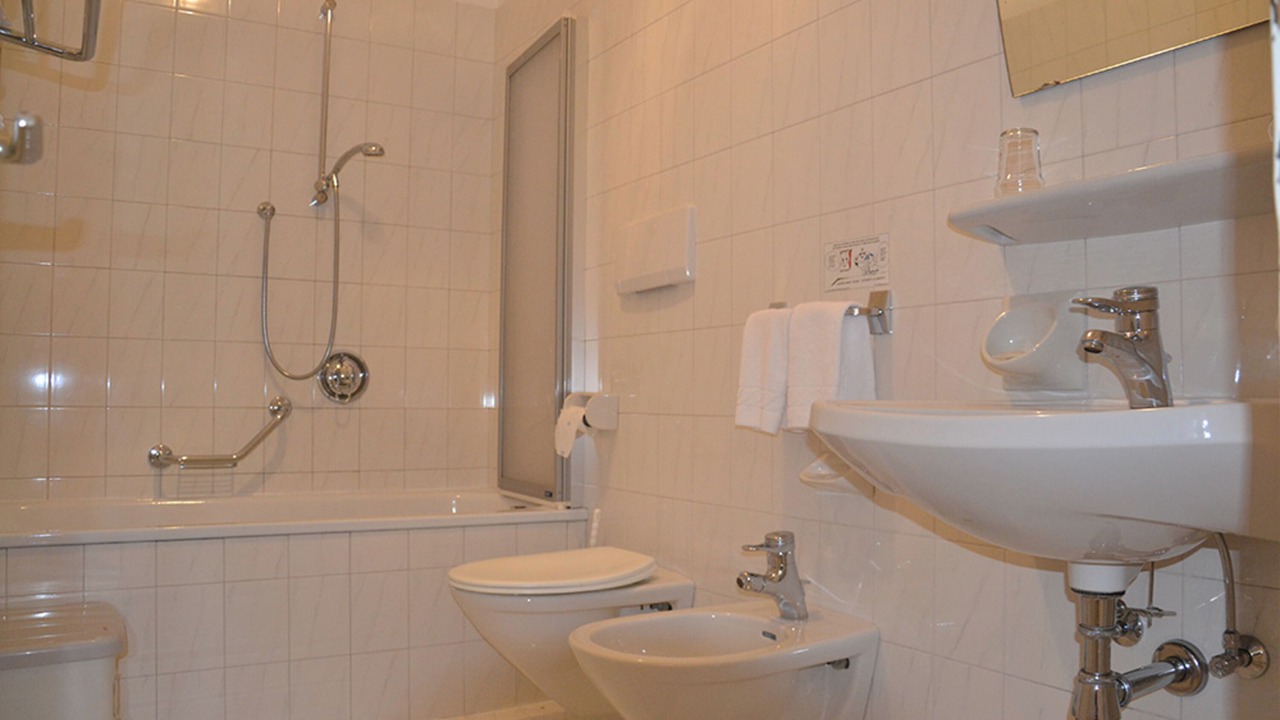 Photo of Bathroom in Santa Valburga