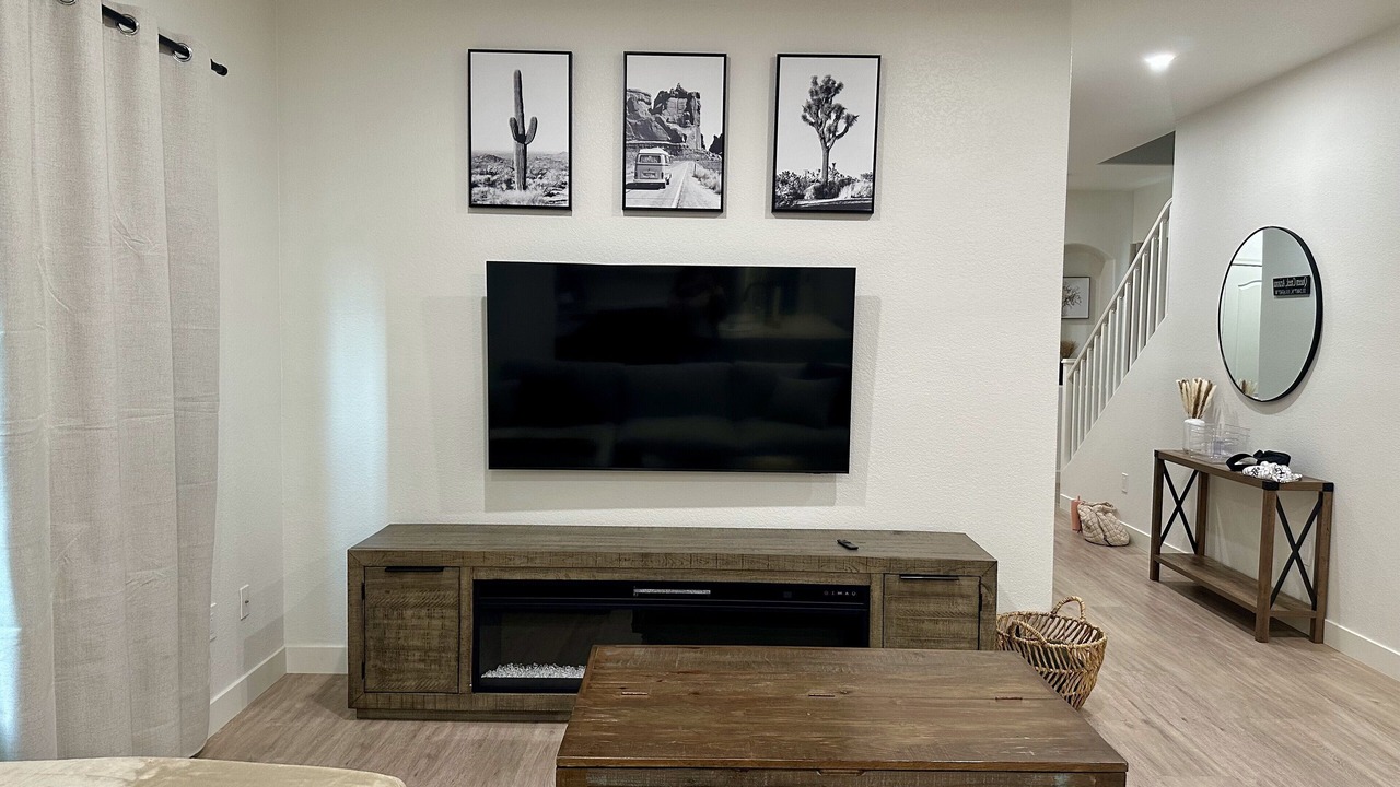 Photo of Livingroom in Villages At Queen Creek