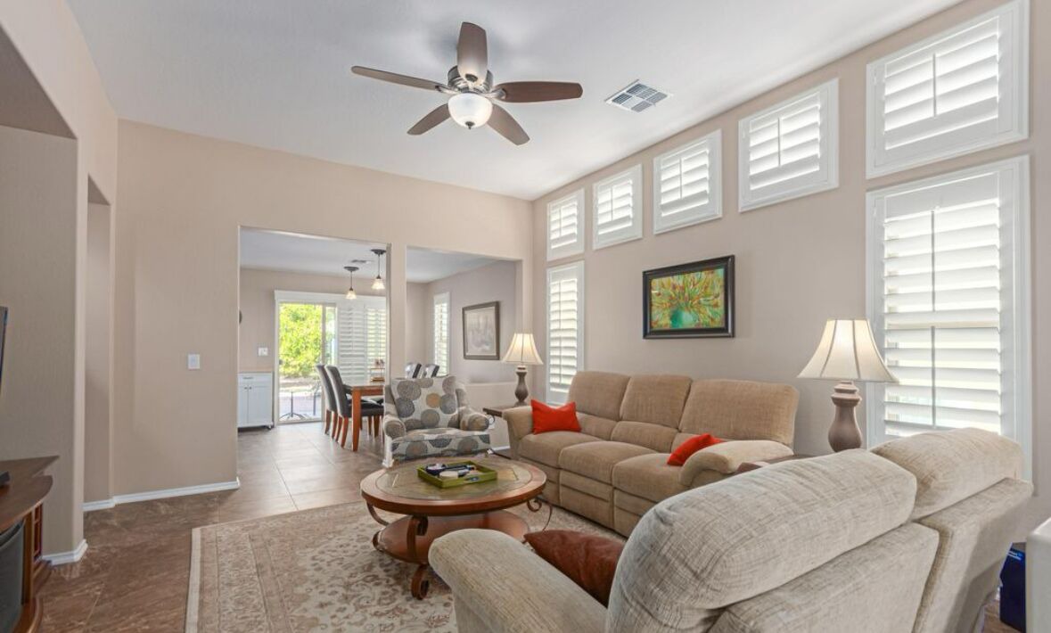 Photo of Livingroom in Encanterra