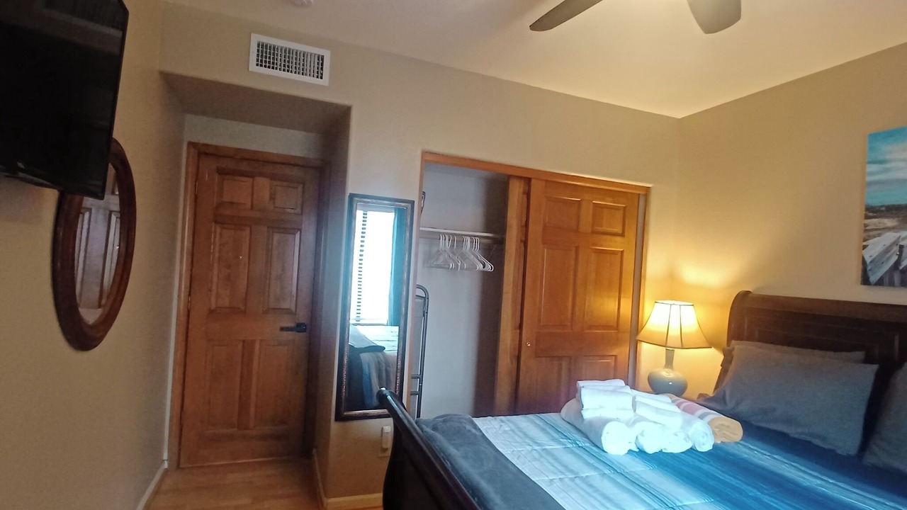 Photo of Bedroom in The Islands