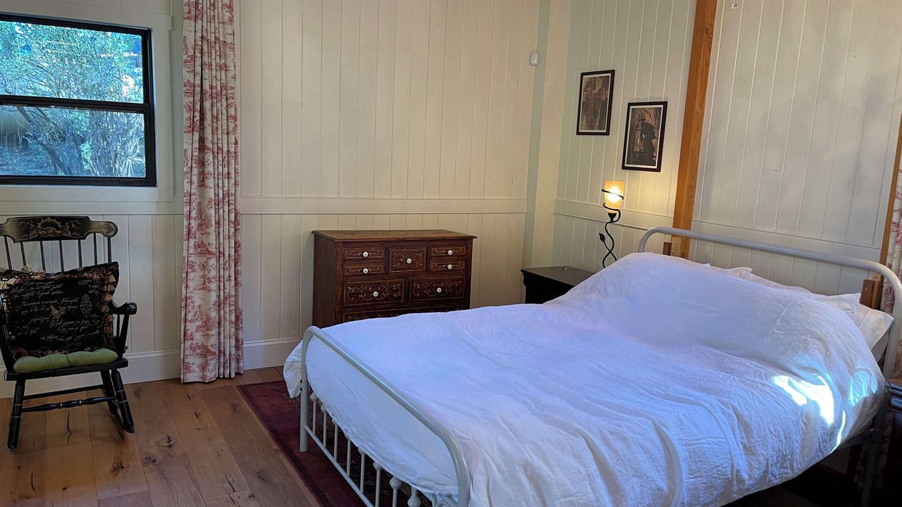 Photo of Bedroom in Groom Creek