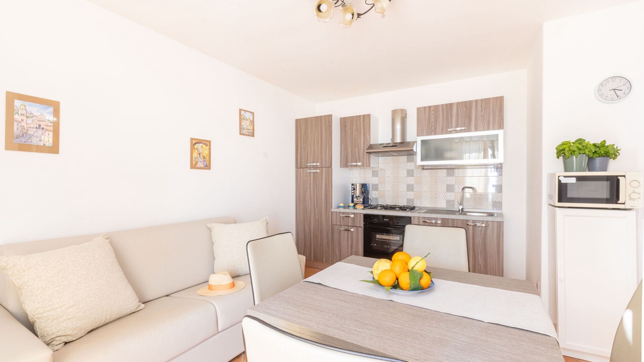 Photo of Livingroom in Path of the Gods