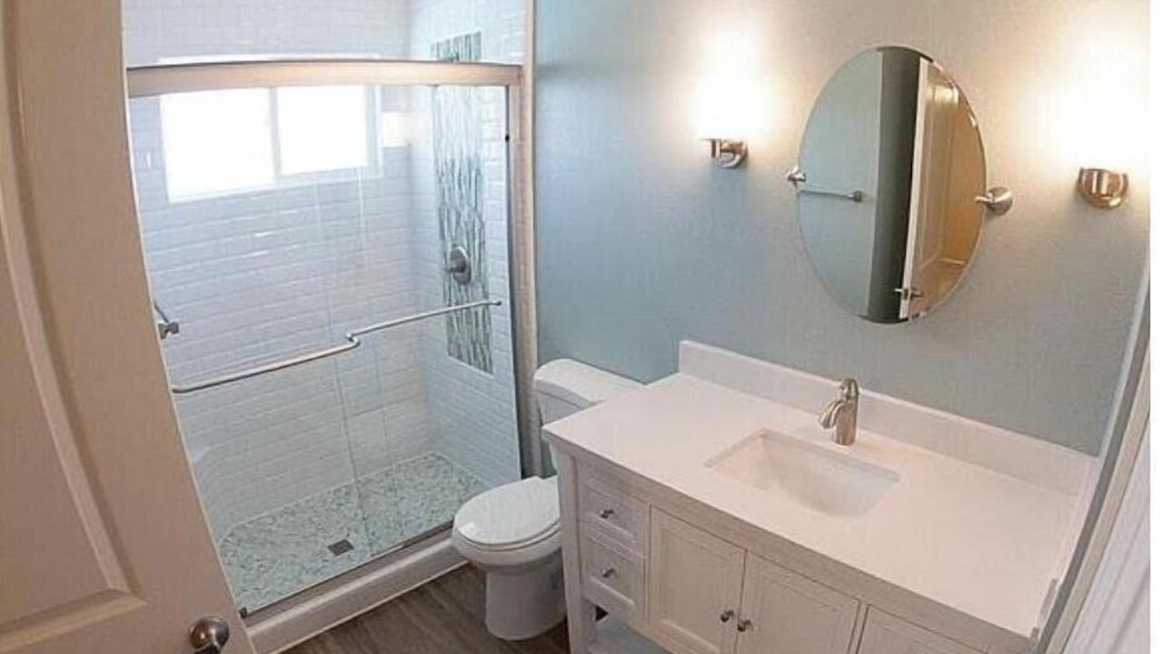 Photo of Bathroom in Village Grove