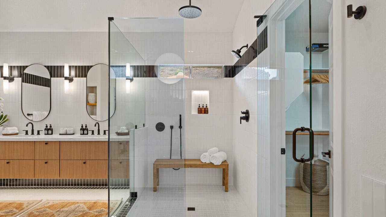 Photo of Bathroom in Arrowhead Lakes