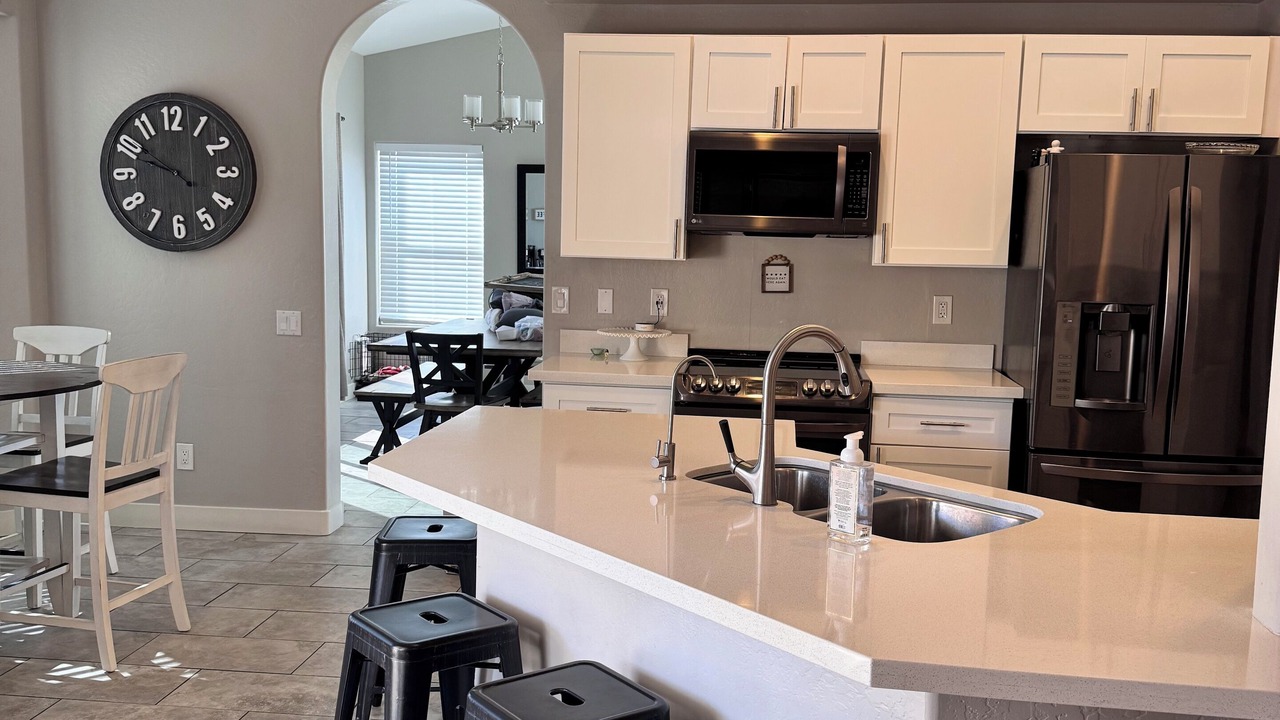 Photo of Kitchen in Val Vista Lakes