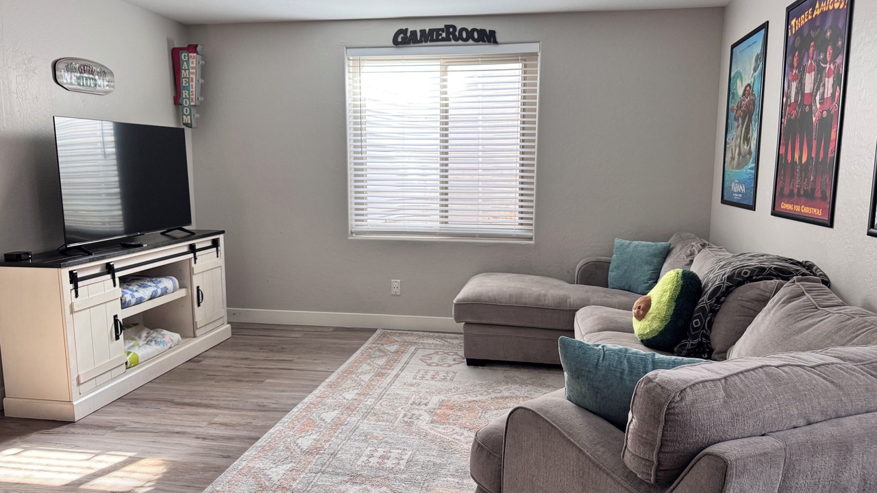 Photo of Livingroom in Val Vista Lakes