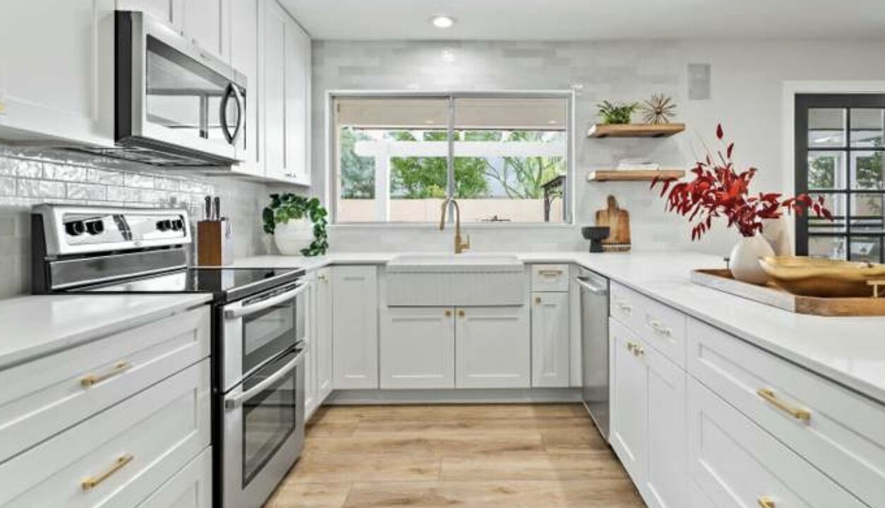 Photo of Kitchen in Thunderbird Desert Estates
