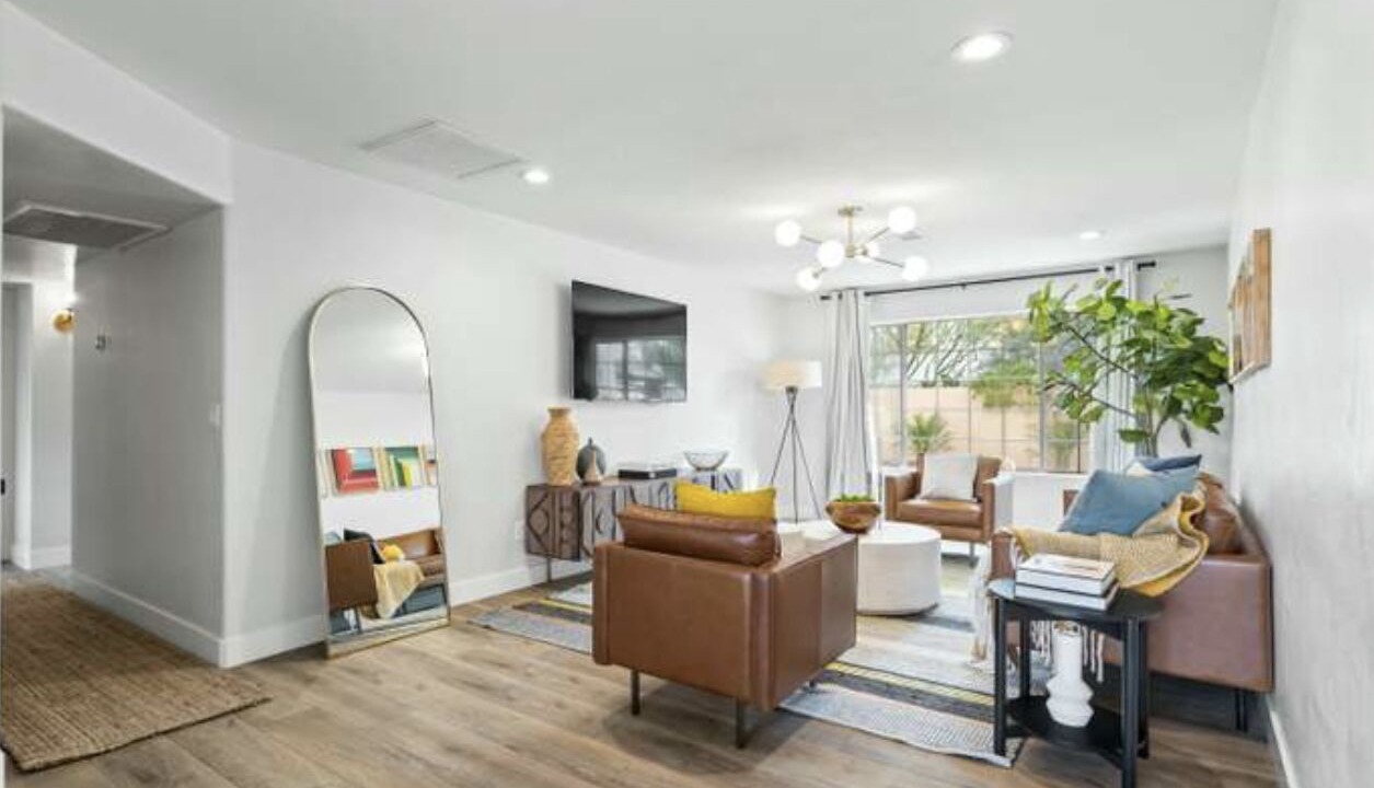 Photo of Livingroom in Thunderbird Desert Estates