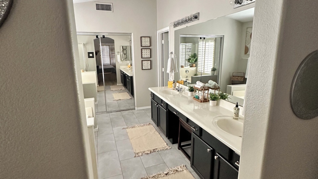 Photo of Bathroom in Mountain Bridge