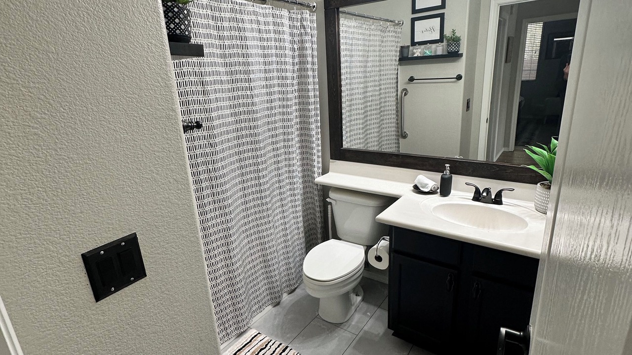 Photo of Bathroom in Mountain Bridge