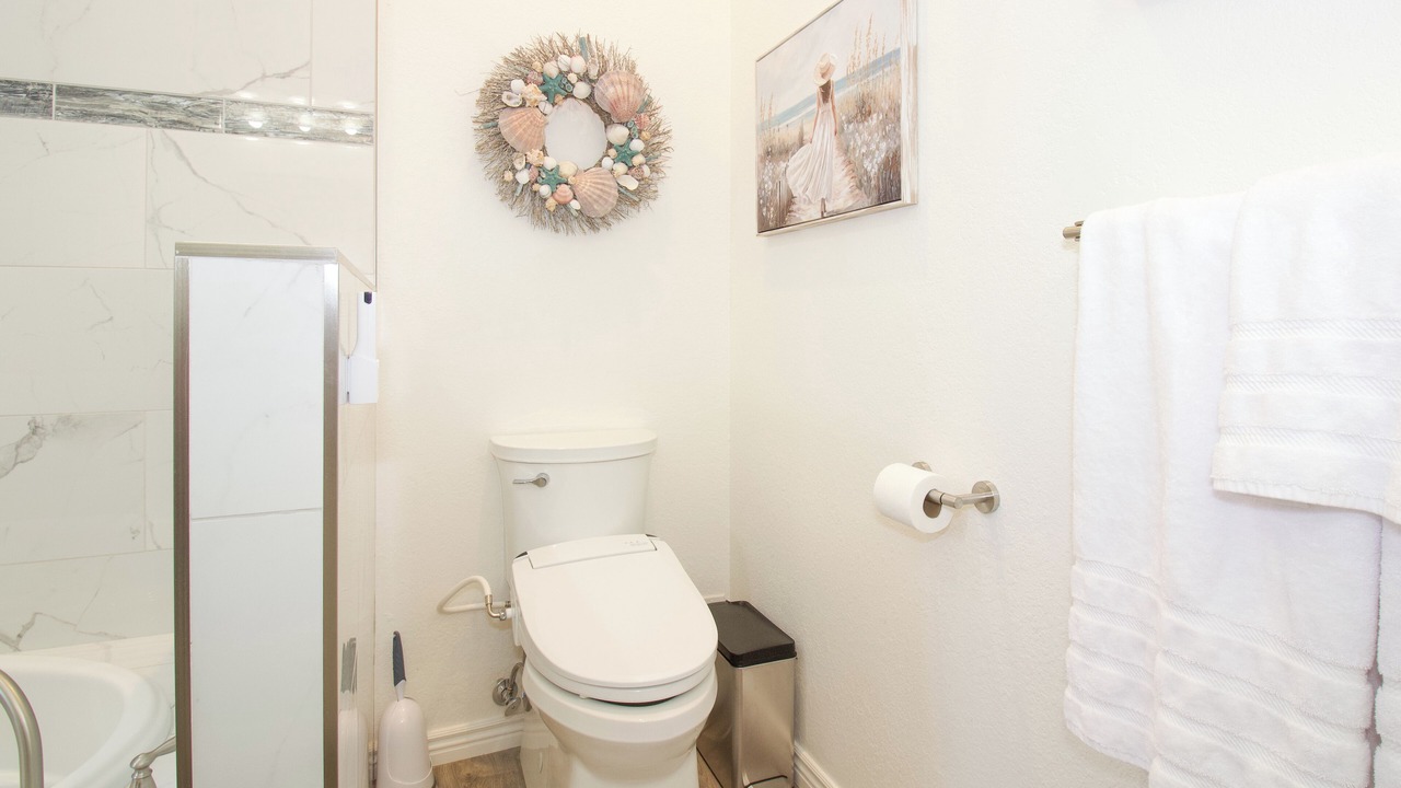 Photo of Bathroom in Bullhead City