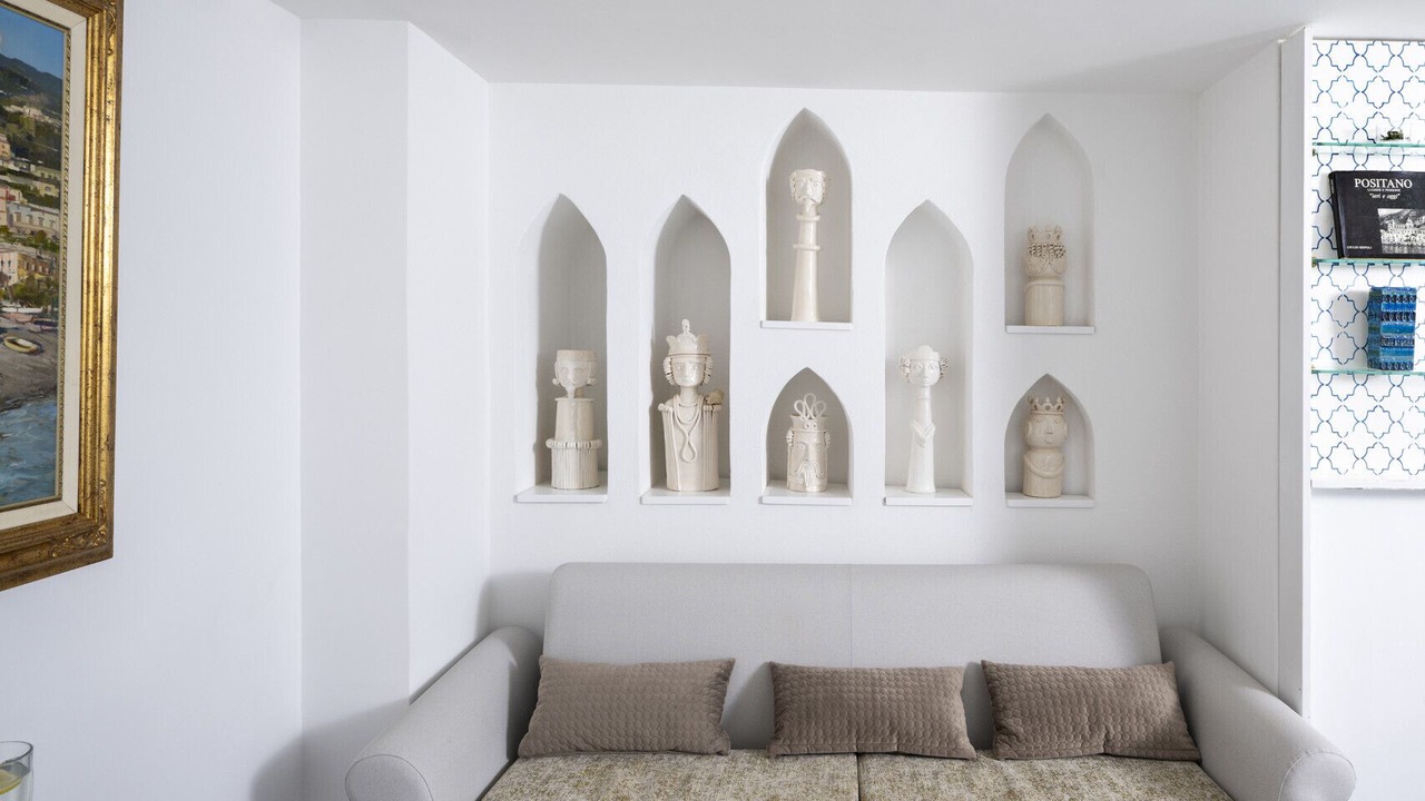 Photo of Livingroom in Path of the Gods
