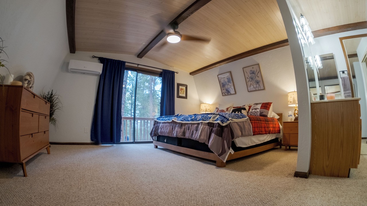 Photo of Bedroom in Highland Pines