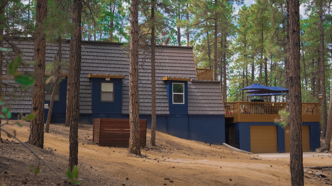 Photo of Outdoor in Highland Pines