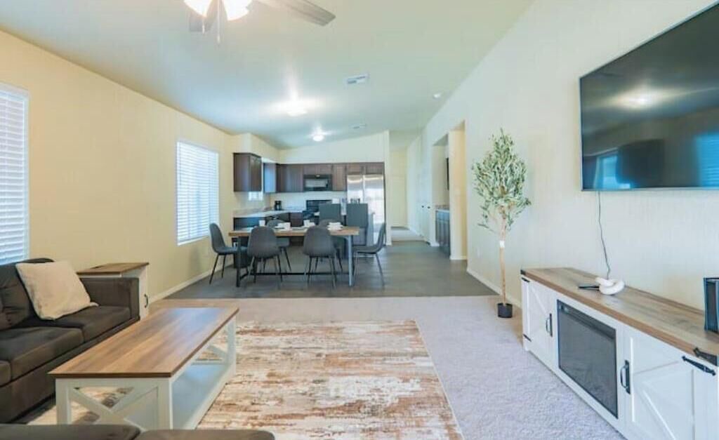 Photo of Livingroom in Yuma