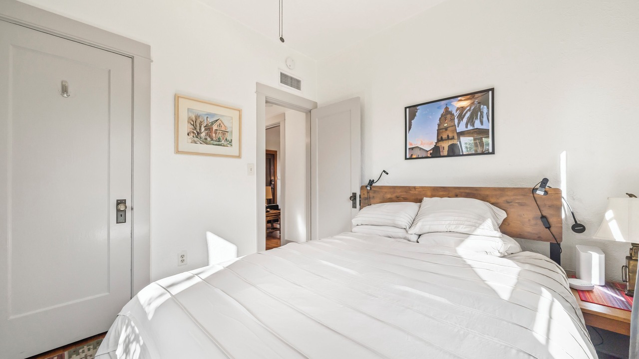 Photo of Bedroom in Sam Hughes