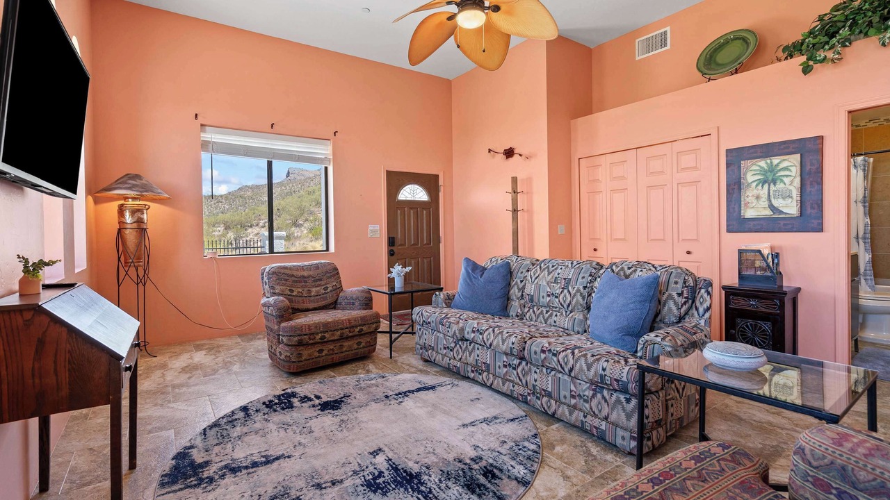 Photo of Livingroom in Oro Valley