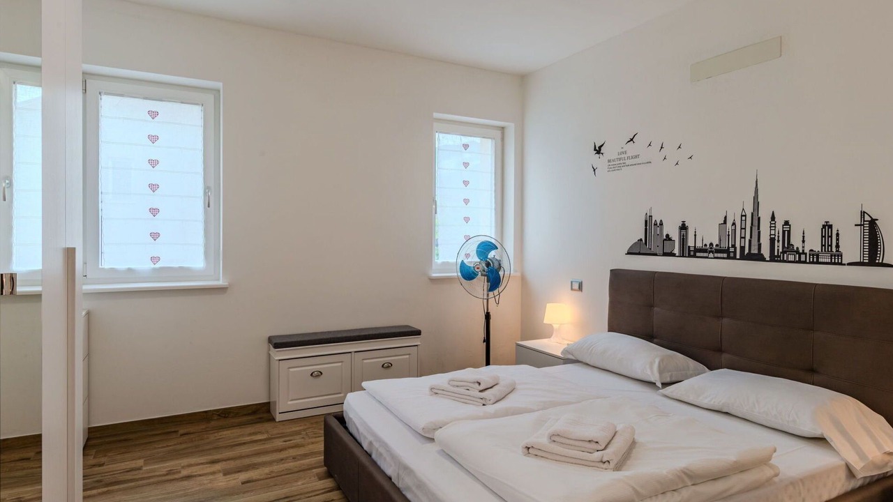 Photo of Bedroom in Dro