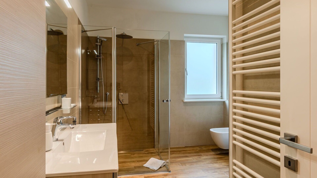 Photo of Bathroom in Dro
