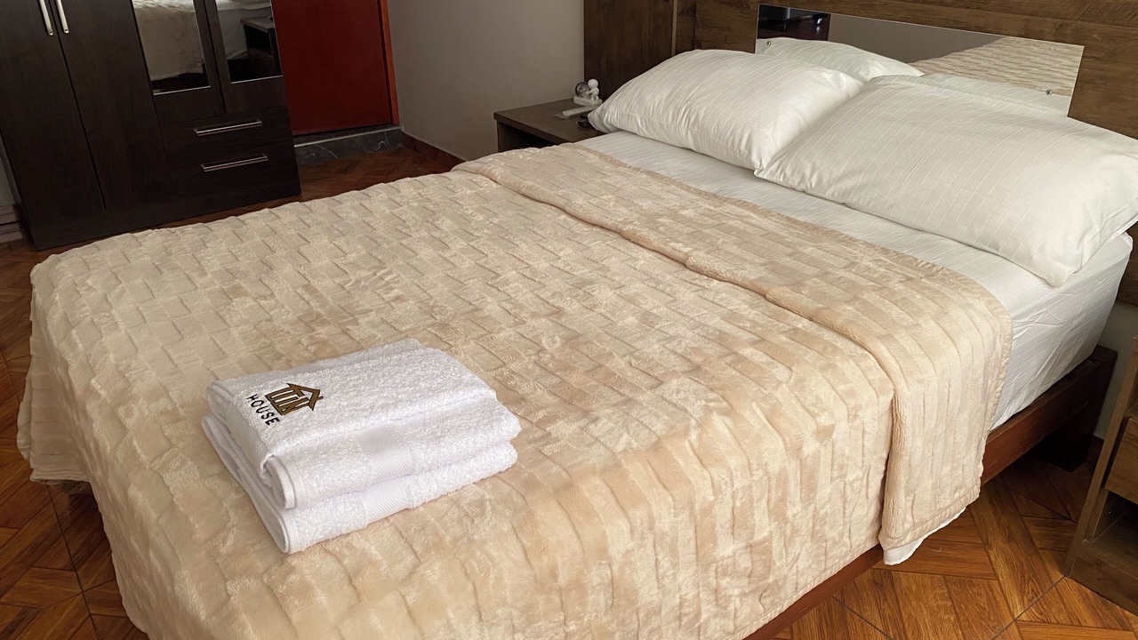 Photo of Bedroom in Los Olivos