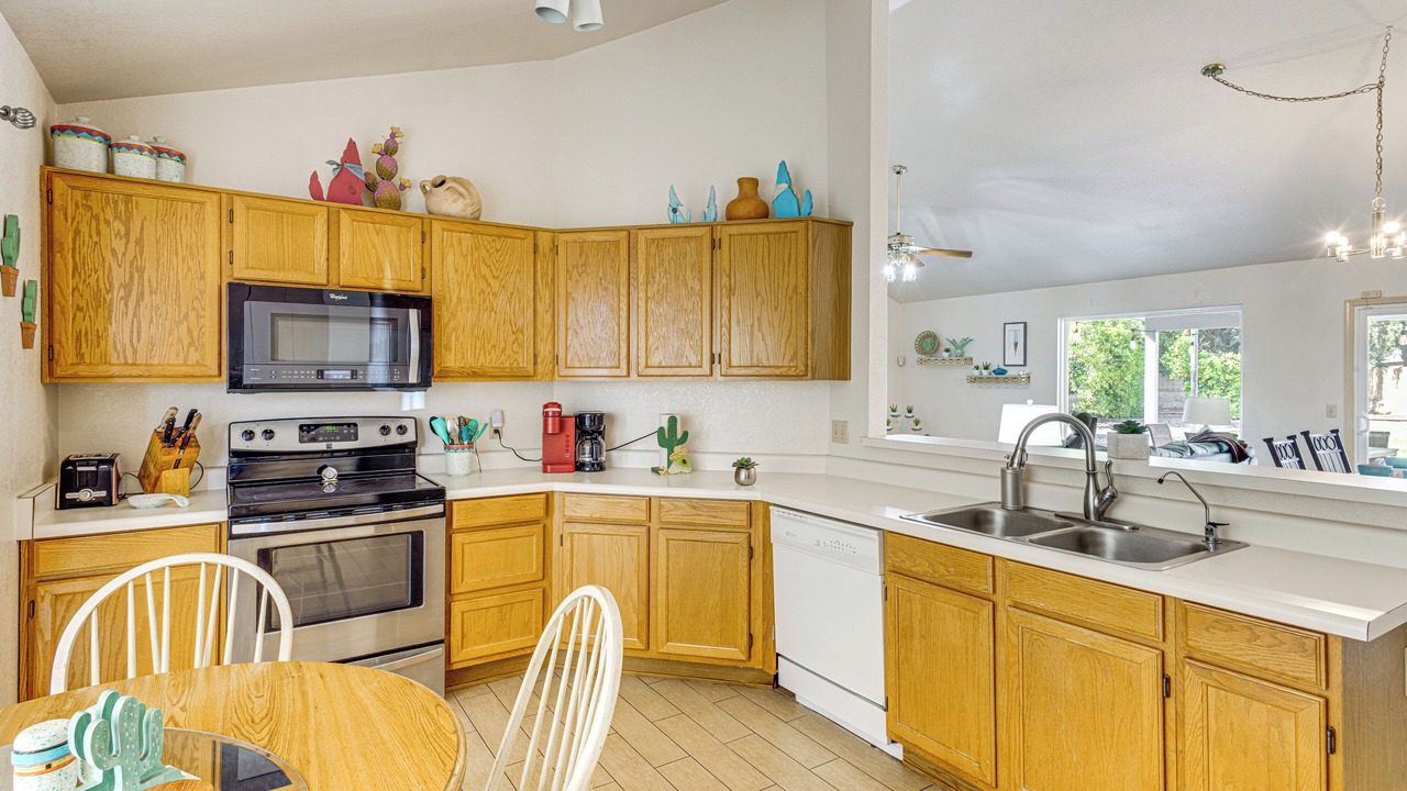 Photo of Kitchen in Provinces Master Community