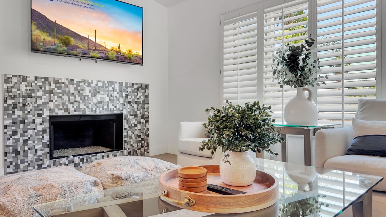 Photo of Livingroom in Paradise Valley Village