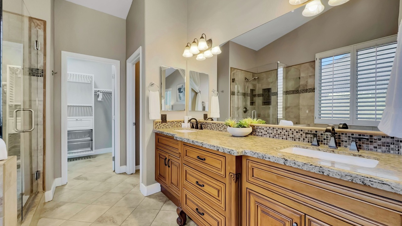 Photo of Bathroom in Paradise Valley Village