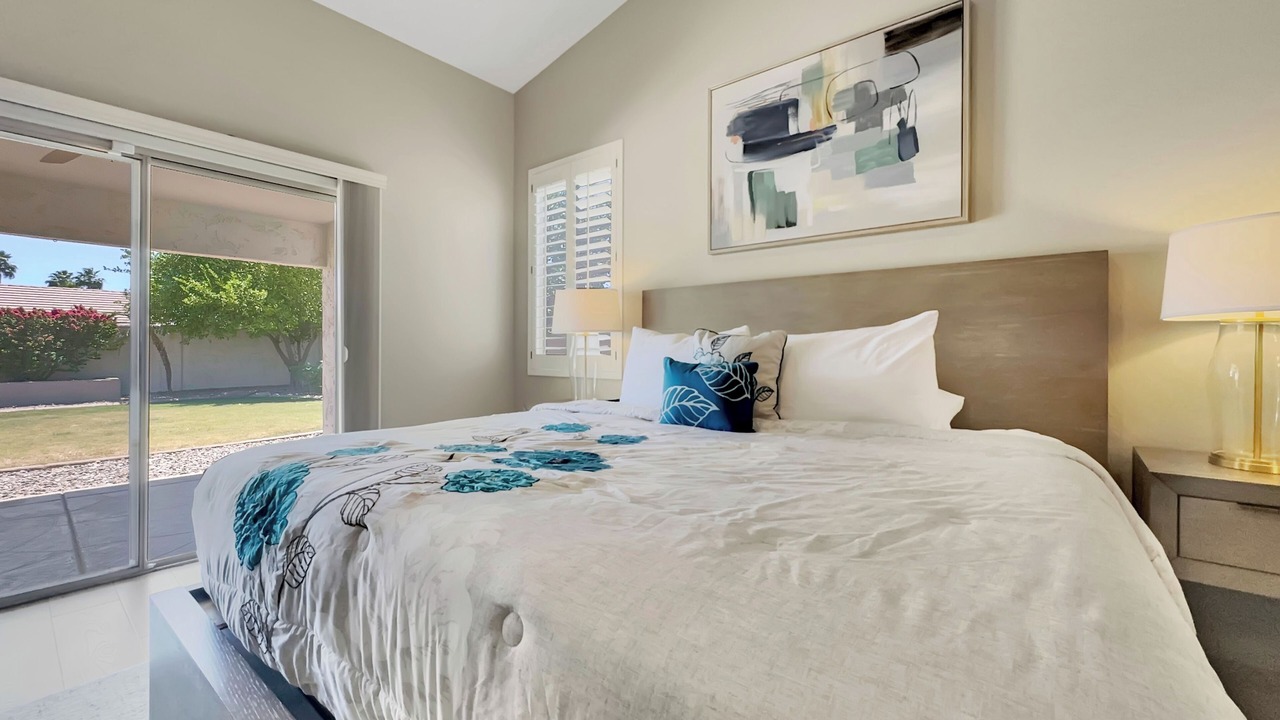 Photo of Bedroom in Paradise Valley Village