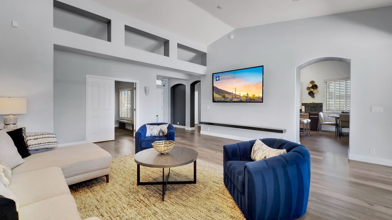 Photo of Livingroom in Paradise Valley Village