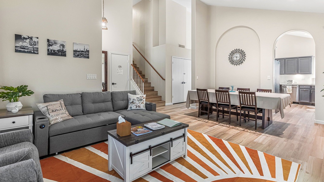 Photo of Livingroom in Dave Brown Autumn Hills