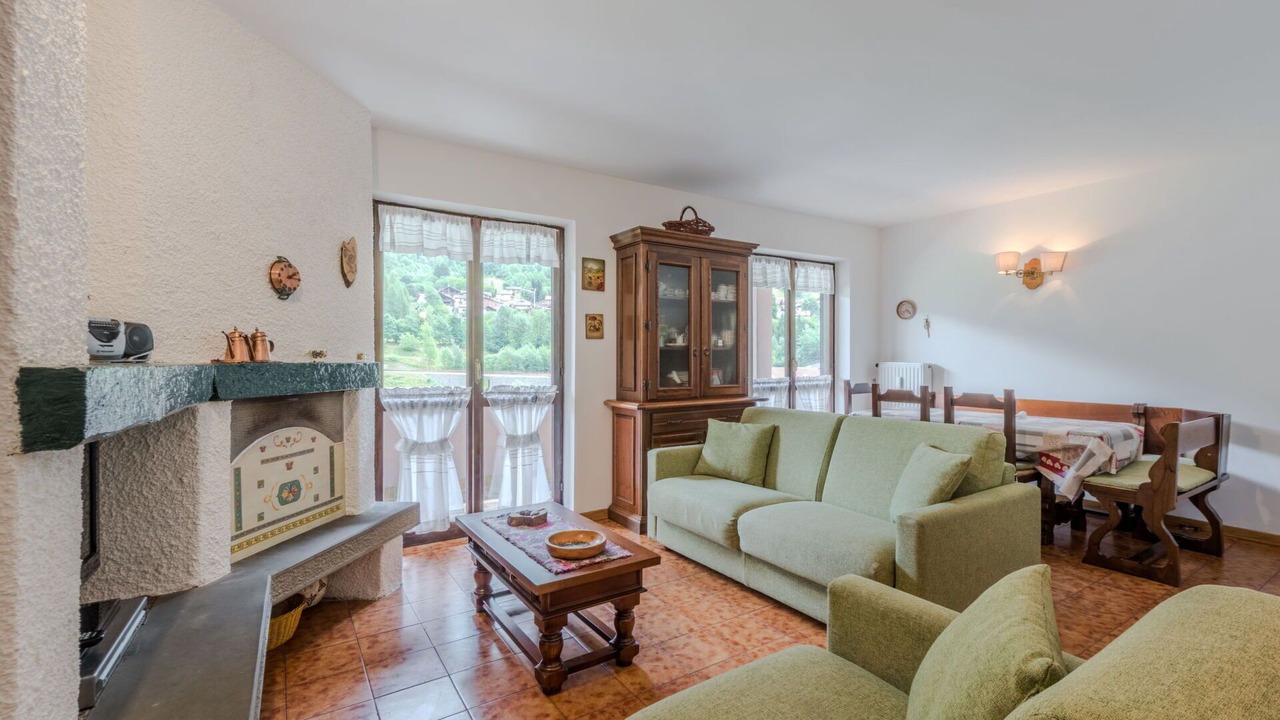 Photo of Bedroom in Strembo