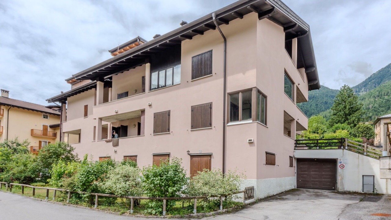 Photo of Patio Balcony in Strembo