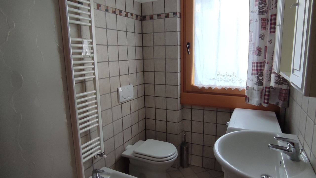 Photo of Bathroom in Temu
