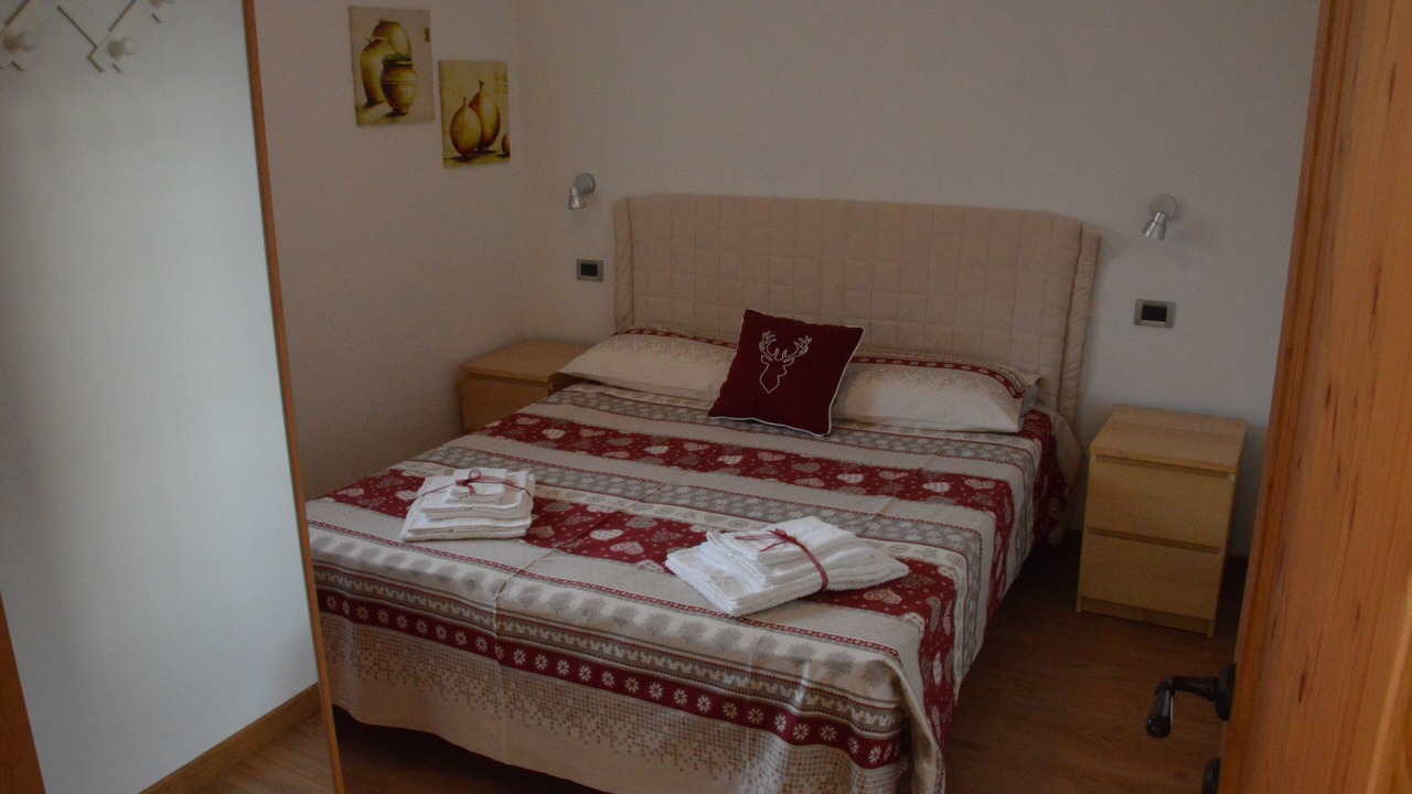 Photo of Bedroom in Temu
