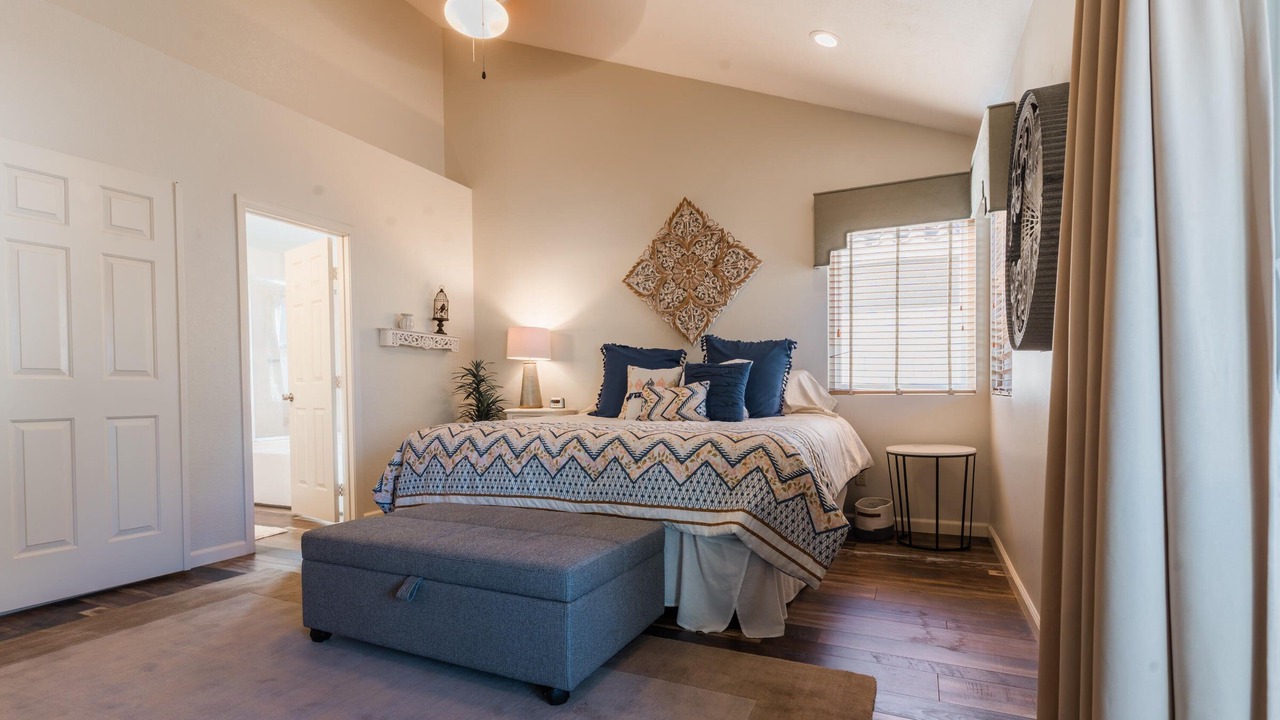 Photo of Bedroom in Val Vista Lakes