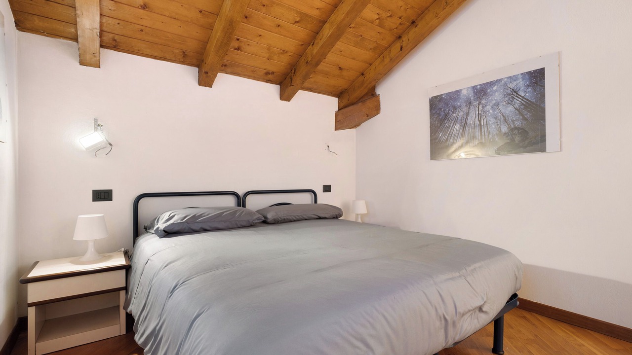 Photo of Bedroom in Strembo