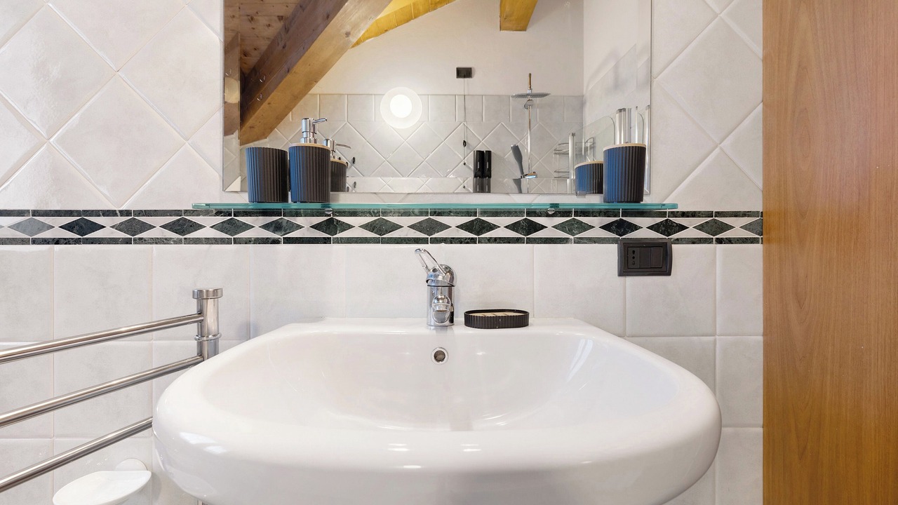 Photo of Bathroom in Strembo