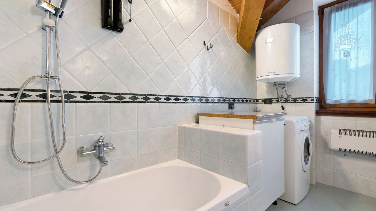 Photo of Bathroom in Strembo