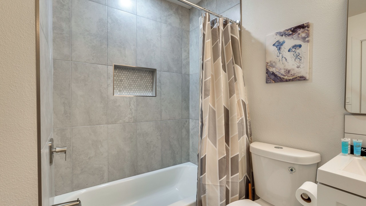 Photo of Bathroom in South Mountain