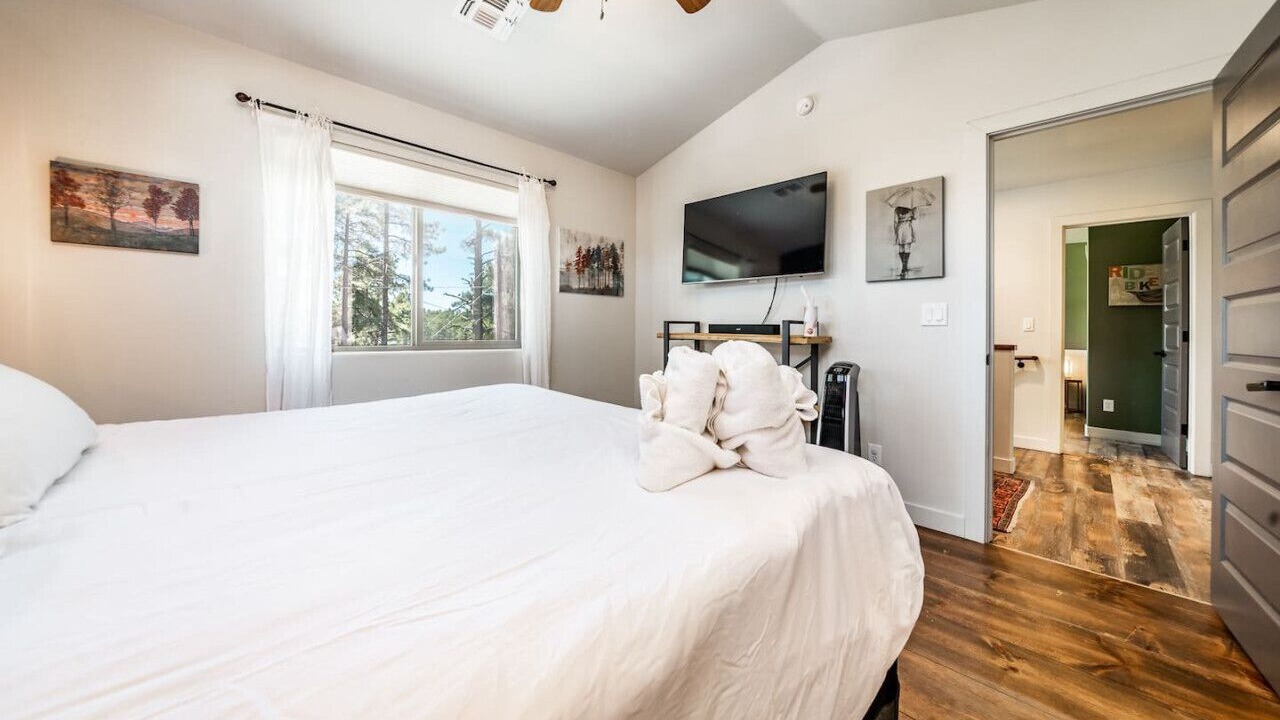 Photo of Bedroom in Mountainaire