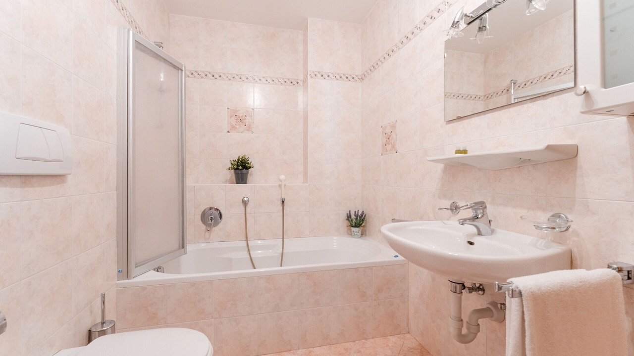 Photo of Bathroom in Castelvecchio Alto
