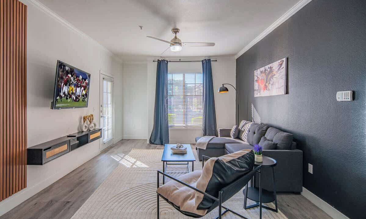 Photo of Livingroom in Glendale Sports and Entertainment District