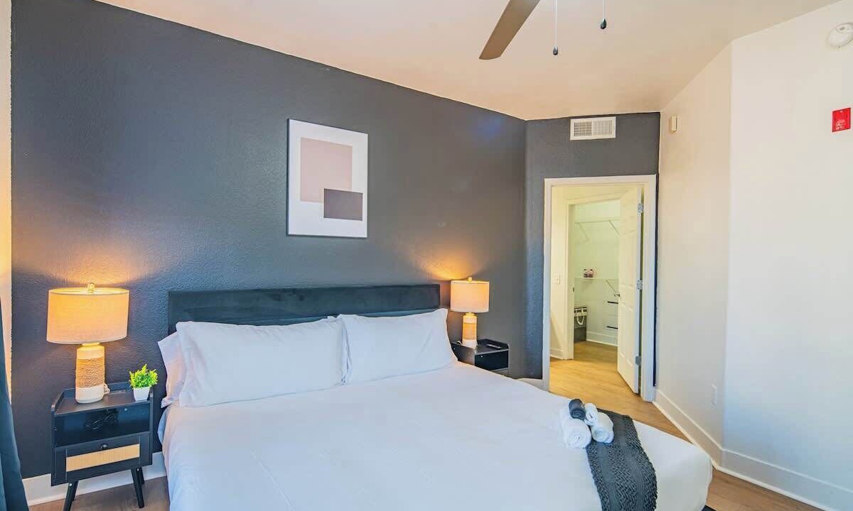 Photo of Bedroom in Glendale Sports and Entertainment District