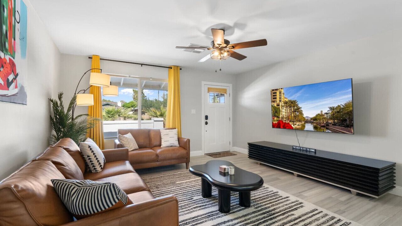 Photo of Livingroom in Evergreen